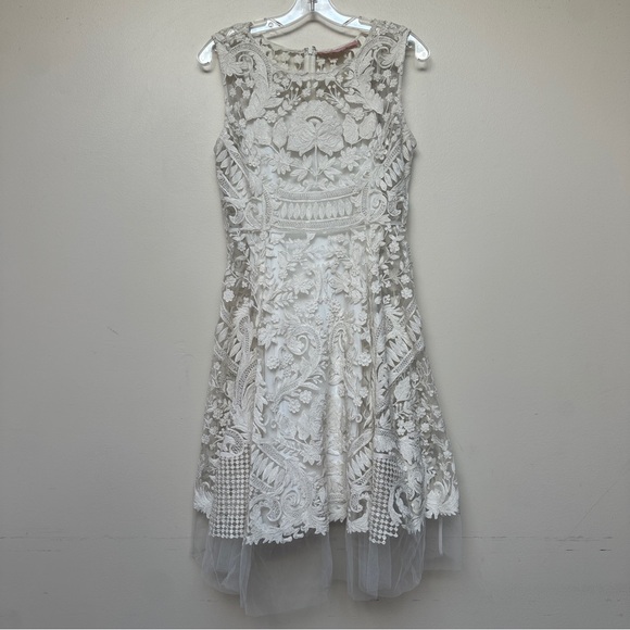 Pankaj & Nidhi White Lace Overlay Mini Dress Sheath Size 4 - Picture 2 of 13